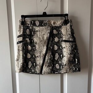 Princess Polly Snake Print Mini Skirt with Zip Detail Women's Size 0